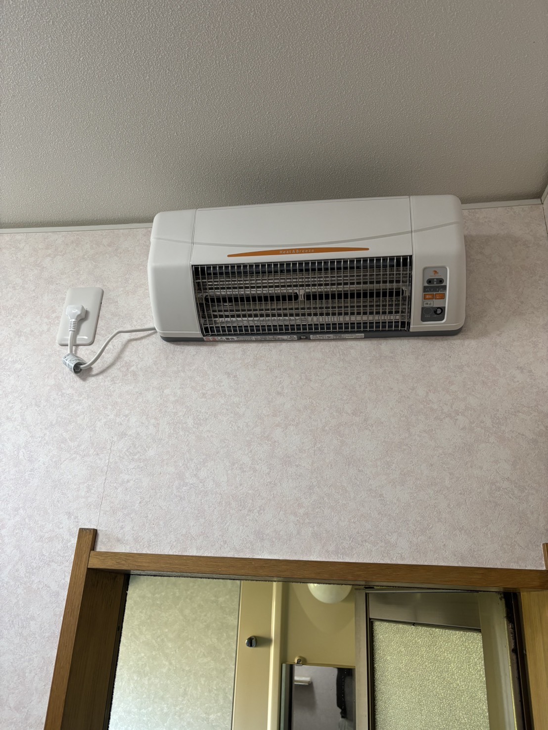 電気暖房機設置